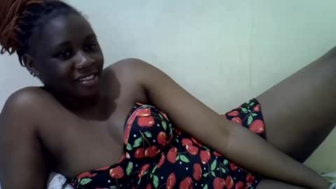Snapshot of queen_leilla chatting on June 25, 2026, 4:56 am queen_leilla online show from June 25, 2026, 4:56 am