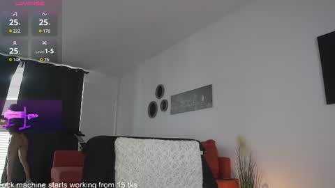 queen_leylla online show from July 15, 2026, 5:56 am