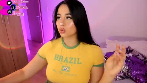 Snapshot of queen_liana chatting on March 12, 2025, 5:13 am Liana online show from March 12, 2025, 5:13 am