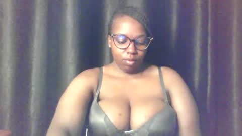 QUEEN online show from June 4, 2026, 4:07 am