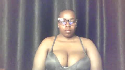 QUEEN online show from June 11, 2026, 4:21 am