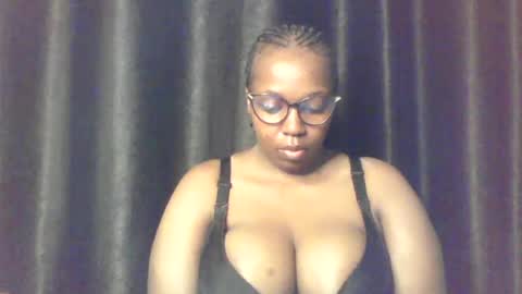 QUEEN online show from June 18, 2026, 4:02 am
