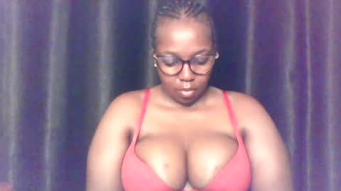 QUEEN online show from June 22, 2026, 3:58 am