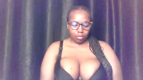 QUEEN online show from June 25, 2026, 4:01 am