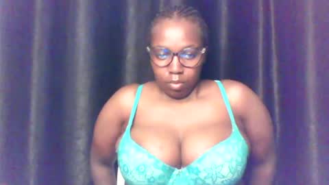 QUEEN online show from June 27, 2026, 12:22 pm