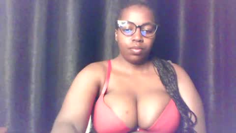 QUEEN online show from July 12, 2026, 3:52 am
