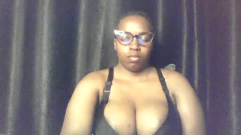 QUEEN online show from July 22, 2026, 4:04 am