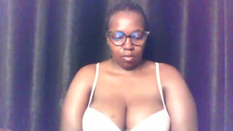 QUEEN online show from July 27, 2026, 4:08 am