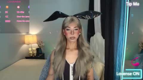 queen_nicolexxx online show from November 12, 2025, 11:21 am