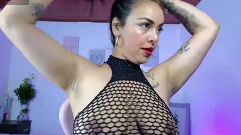 QueenNyx online show from July 1, 2026, 10:20 pm