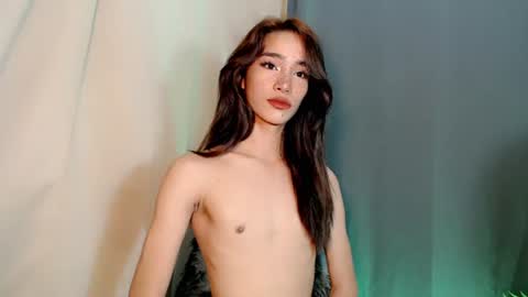 Snapshot of queen_of_the_night69 chatting on July 30, 2026, 4:33 am Queen Juna online show from July 30, 2026, 4:33 am
