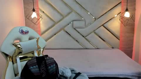   online show from December 28, 2024, 12:03 pm