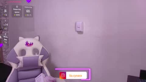   online show from November 25, 2025, 11:21 am