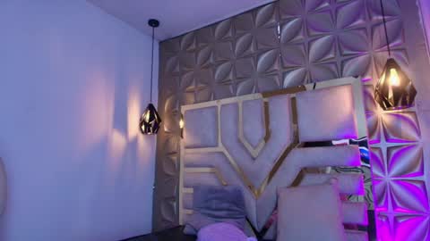 Snapshot of queen_perla_ chatting on April 22, 2026, 12:07 pm online show from April 22, 2026, 12:07 pm