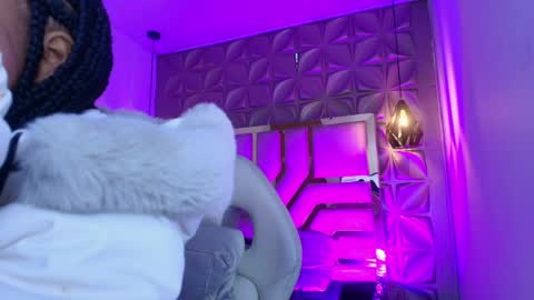 Snapshot of queen_perla_ chatting on April 26, 2026, 1:31 pm online show from April 26, 2026, 1:31 pm
