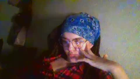 Snapshot of queen_rachelle chatting on December 23, 2024, 7:06 am Rachelle online show from December 23, 2024, 7:06 am