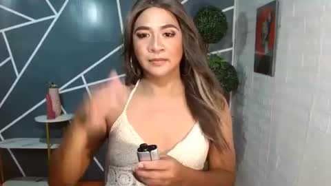 Snapshot of queen_tracy chatting on June 10, 2026, 1:39 am queen_tracy online show from June 10, 2026, 1:39 am