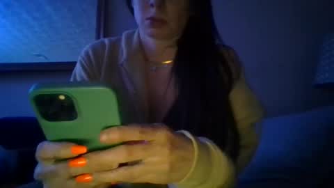 queenbee6269 online show from February 6, 2025, 1:16 am