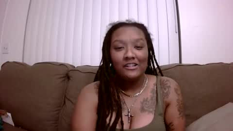 Snapshot of queenchief3x8 chatting on November 28, 2025, 8:28 am Queen Chief online show from November 28, 2025, 8:28 am