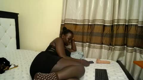 queencila online show from July 23, 2026, 2:09 am