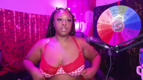 Snapshot of queencroze chatting on May 25, 2026, 2:56 pm Queen Cherise Roze online show from May 25, 2026, 2:56 pm