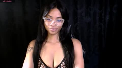 Snapshot of queendom_ing chatting on June 6, 2026, 1:54 am Sweet Goddess online show from June 6, 2026, 1:54 am