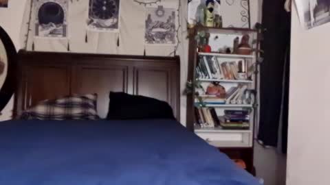 Snapshot of queenfantasee chatting on December 6, 2024, 7:32 am Queen Fantasee online show from December 6, 2024, 7:32 am