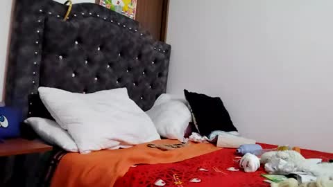 QUEENJEENN online show from July 2, 2026, 8:59 pm