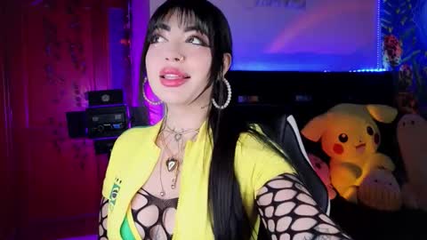  Taurus online show from November 3, 2025, 12:35 am