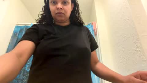 queenmacchiato8 online show from July 23, 2026, 9:13 pm
