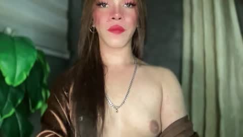 QUEEN online show from March 4, 2026, 8:20 am