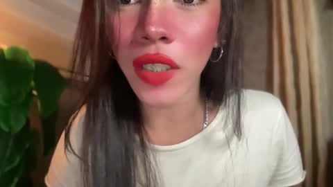 Snapshot of queenn_xxx chatting on April 29, 2026, 9:46 am QUEEN online show from April 29, 2026, 9:46 am