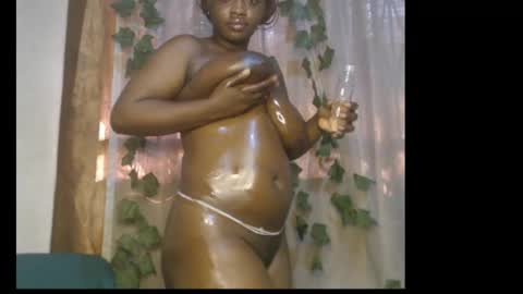 Zoey online show from April 13, 2026, 2:33 pm