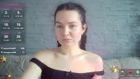 Snapshot of queenofmodels chatting on April 11, 2026, 7:45 am QueenOfModels online show from April 11, 2026, 7:45 am