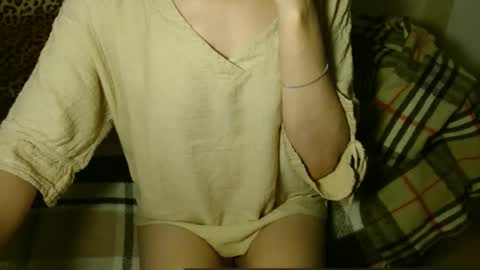 queenoftenderness online show from December 22, 2024, 10:04 pm