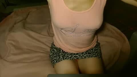 queenoftenderness online show from September 17, 2025, 6:20 pm