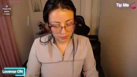 queenrose94 online show from July 28, 2026, 9:14 pm