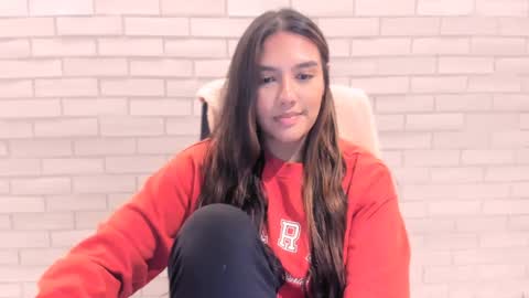 Val  -  online show from January 4, 2025, 4:44 am