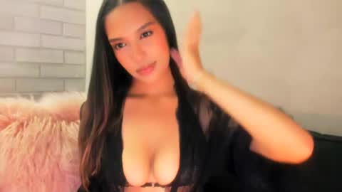 Val  -  online show from June 27, 2026, 3:33 am
