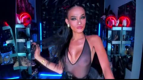 Snapshot of queenvalentinats chatting on May 18, 2026, 11:21 pm ValentinaMoone online show from May 18, 2026, 11:21 pm