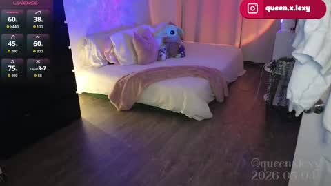 Snapshot of queenx_lexy chatting on May 4, 2026, 9:44 pm queenx_lexy online show from May 4, 2026, 9:44 pm