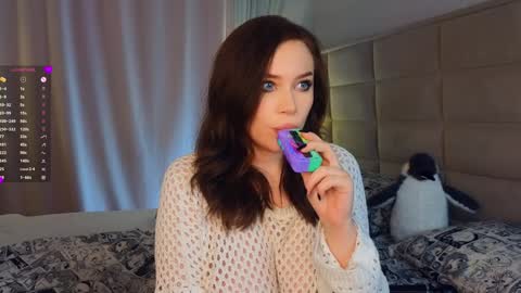 Teri  My favorite vibes 77 101 222 666 online show from March 12, 2025, 3:07 pm