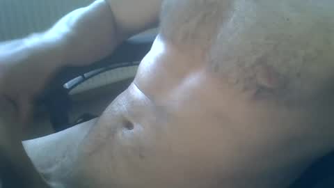 Snapshot of queutsch chatting on May 26, 2026, 8:21 am queutsch online show from May 26, 2026, 8:21 am