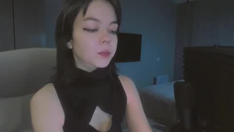 quietluxury online show from December 17, 2025, 11:16 am