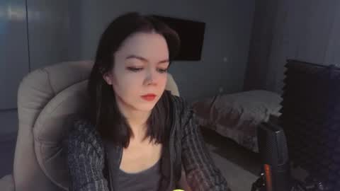 quietluxury online show from April 19, 2026, 12:04 pm