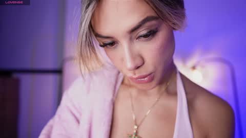 RACHEL BLAKE online show from January 24, 2025, 4:59 am