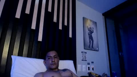 Snapshot of r6w chatting on July 21, 2026, 6:05 am r6w online show from July 21, 2026, 6:05 am