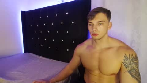 Snapshot of r9dima1998 chatting on January 12, 2025, 1:11 am Dmitry online show from January 12, 2025, 1:11 am