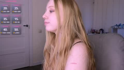 Snapshot of rabbyasti chatting on April 20, 2026, 5:16 pm Rebecca Becc online show from April 20, 2026, 5:16 pm