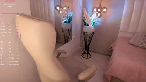 Mariana online show from April 22, 2026, 8:10 pm
